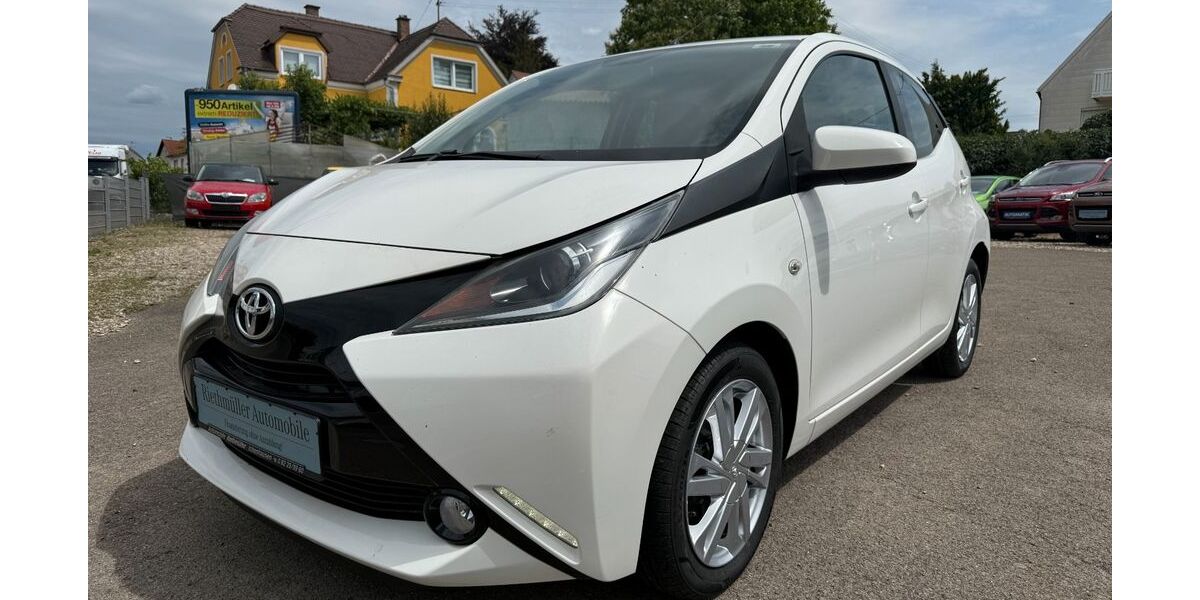 Toyota Aygo (X) 39.000 km 9.900 &euro; Ichenhausen 89335