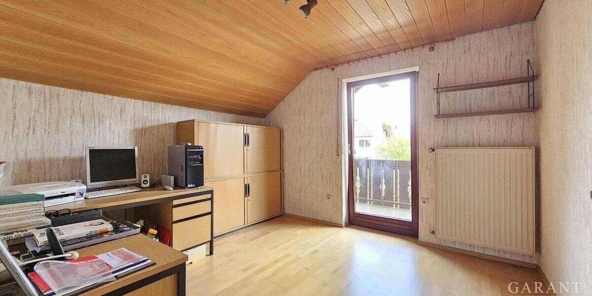 Einfamilienhaus Ichenhausen - 8 Zimmer, 200 m&sup2;, 530.000&euro; | Angebot:25707717