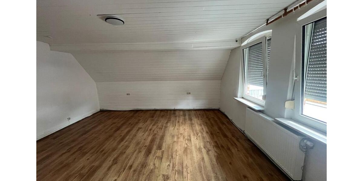 Etagenwohnung Geislingen an der Steige - 2 Zimmer, 80 m&sup2;, 900&euro; | Angebot:26380279