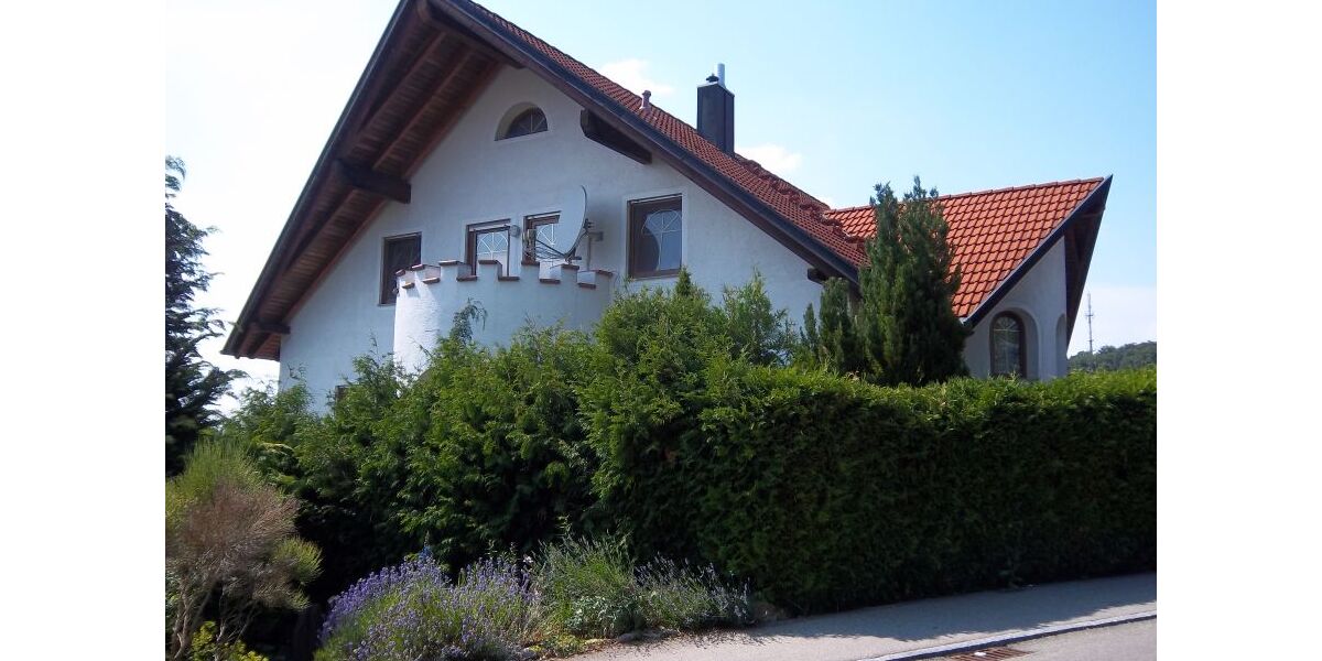 Provisionsfrei* ZFH: 5 ZiWo + 4 ZiWo, 3 Ebenen, Grund 802 m² in 89173 Lonsee zu verkaufen. - Zweifamilienhaus Lonsee | Angebot:26781319