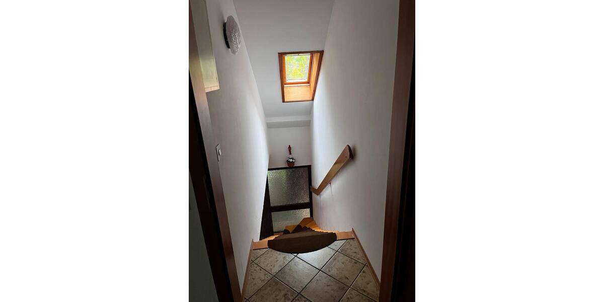 3 Zimmer Dachgeschoß Wohnung zimmer