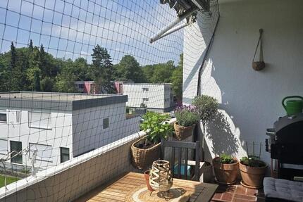 Helle 3,5-Zimmer Wohnung mit Balkon in Ulm-Wiblingen . Provfrei ! 3.5 zimmer