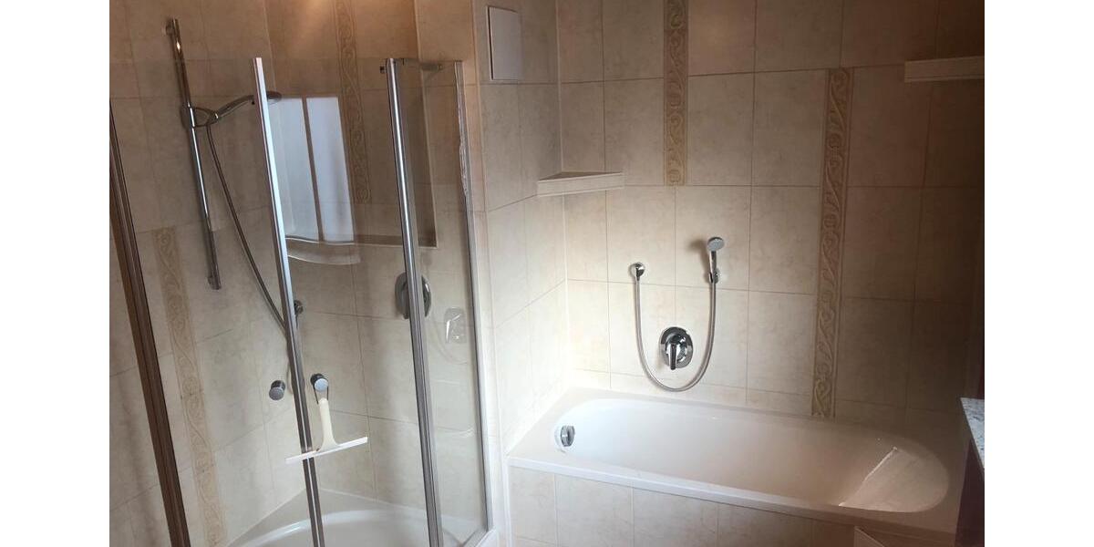 Reihenhaus Bad Ditzenbach - 6 Zimmer, 160 m&sup2;, 1.500&euro; | Angebot:23488856