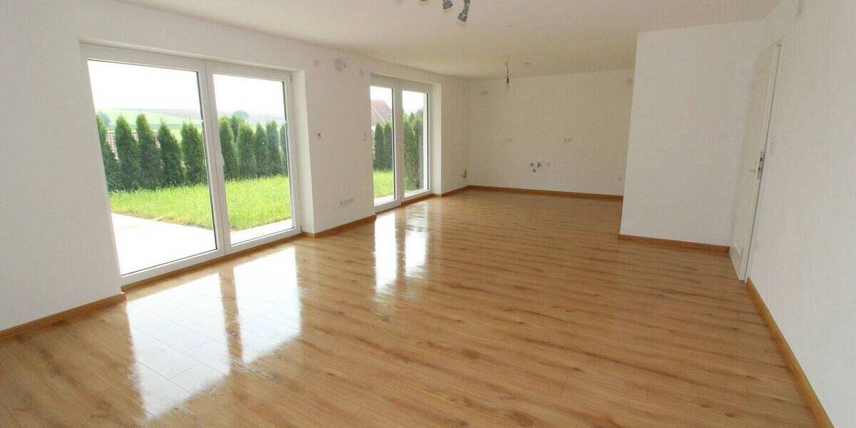 Terrassenwohnung Rettenbach - 3 Zimmer, 90 m&sup2;, 1.200&euro; | Angebot:26929405