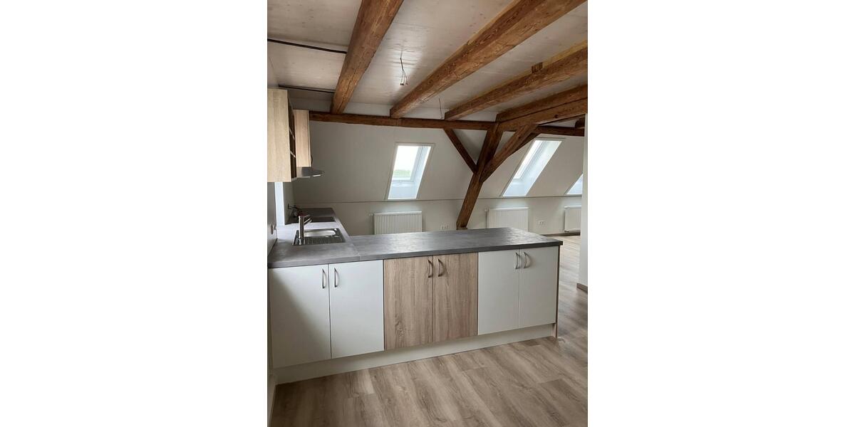Dachgeschoßwohnung Ichenhausen - 2 Zimmer, 82 m&sup2;, 904&euro; | Angebot:26456204