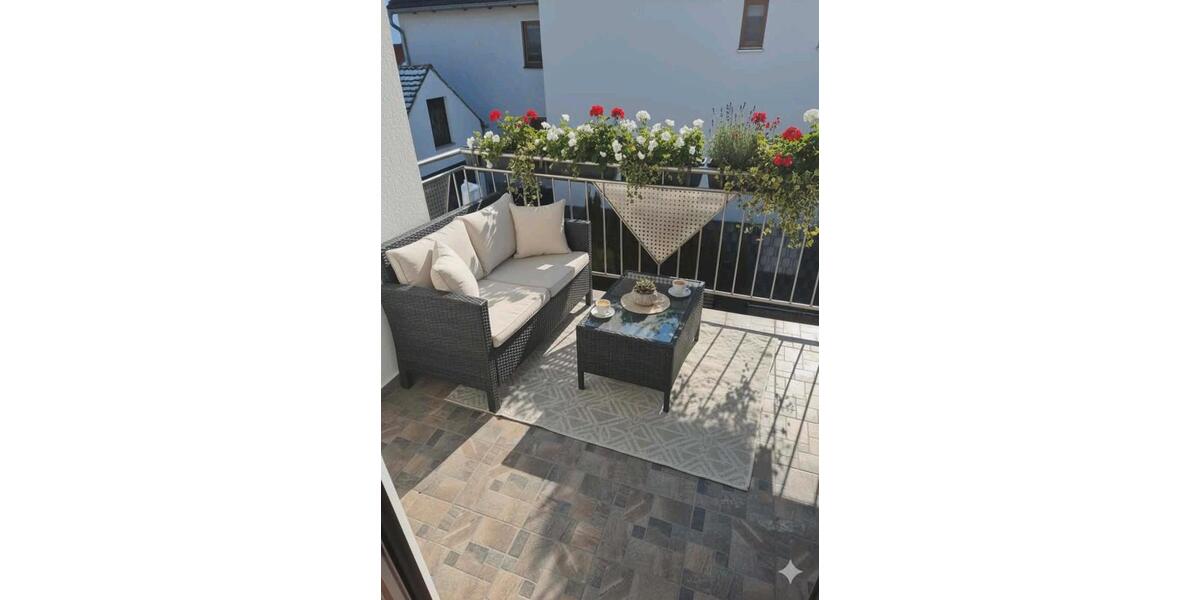 Hochparterre Ulm Donautal - 4.5 Zimmer, 136 m&sup2;, 1.500&euro; | Angebot:26670370