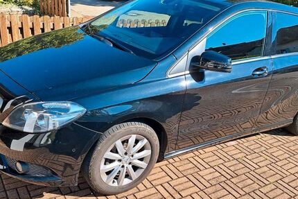 Mercedes-Benz B 180 148.900 km 11.100 &euro; Laichingen 89150