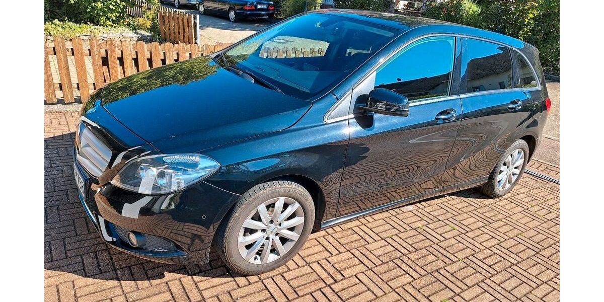 Mercedes-Benz B 180 148.900 km 11.100 &euro; Laichingen 89150