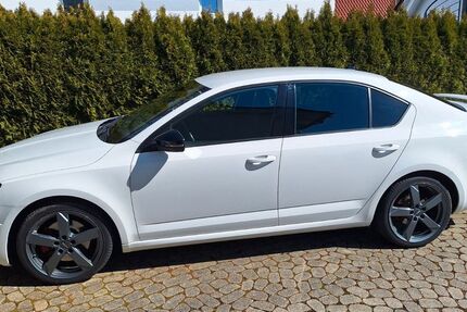 Skoda Octavia 121.000 km 20.600 &euro; Heroldstatt 72535