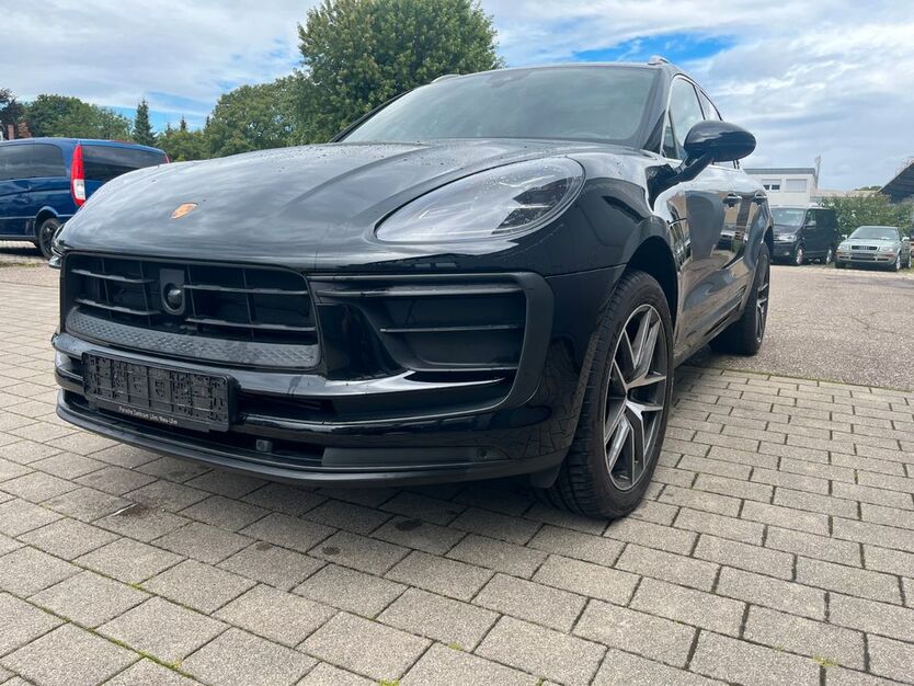 Porsche Macan 18.400 km 77.000 € Neu-Ulm 89231