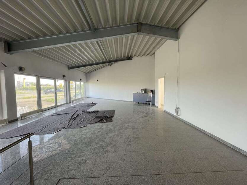Büro in Öpfingen 1.220 € 11.86 m²