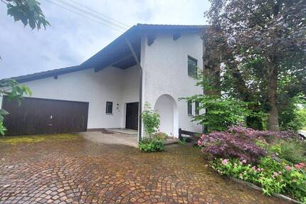 Haus Ichenhausen Autenried - 5 Zimmer, 170 m&sup2;, 520.000&euro; | Angebot:26885720