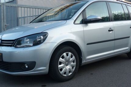 VW Touran 105.000 km 8.600 &euro; Neu-Ulm 89231