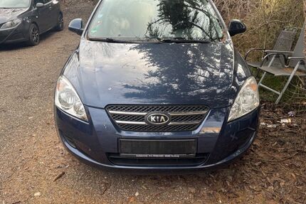 Kia ceed / Ceed 200.000 km 1.350 &euro; Erbach bei Ulm 89155