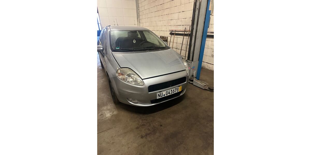 Fiat Punto 132.580 km 3.200 &euro; Senden 89250