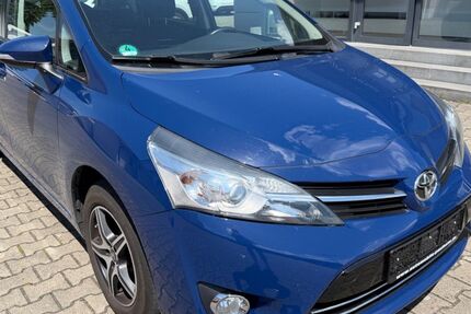 Toyota Verso 139.232 km 8.999 &euro; Kammeltal/Egenhofen 89358