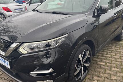 Nissan Qashqai 76.000 km 15.990 &euro; Pfaffenhofen 89284