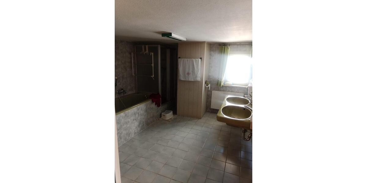 Einfamilienhaus Ulm Söflingen - 10 Zimmer, 220 m&sup2;, 599.000&euro; | Angebot:26578950