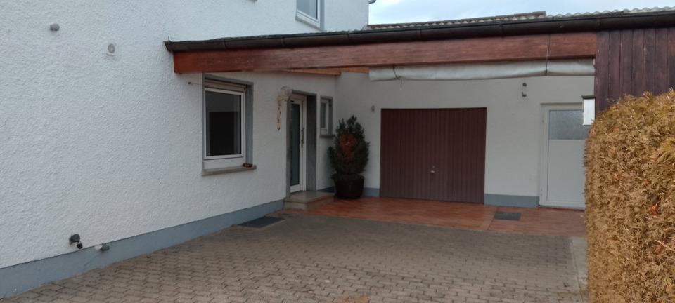 Doppelhaushälfte Bibertal - 6 Zimmer, 125 m&sup2;, 280.000&euro; | Angebot:26396529