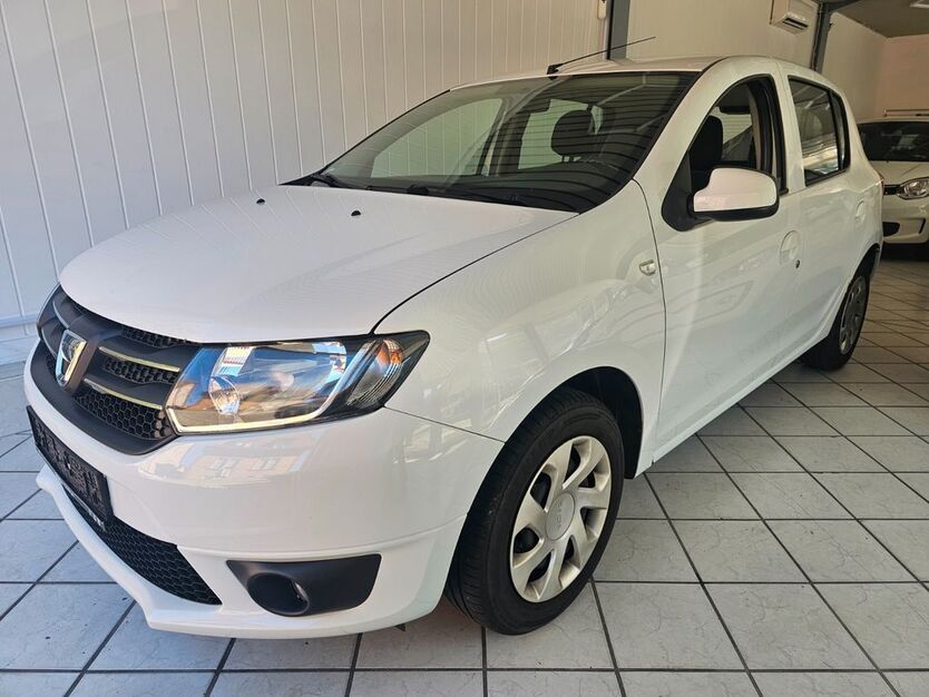 Dacia Sandero 96.000 km 3.980 € Geislingen an der Steige 73312