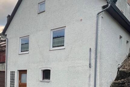 Haus Ehingen (Donau) - 7 Zimmer, 200 m&sup2;, 225.000&euro; | Angebot:24660027