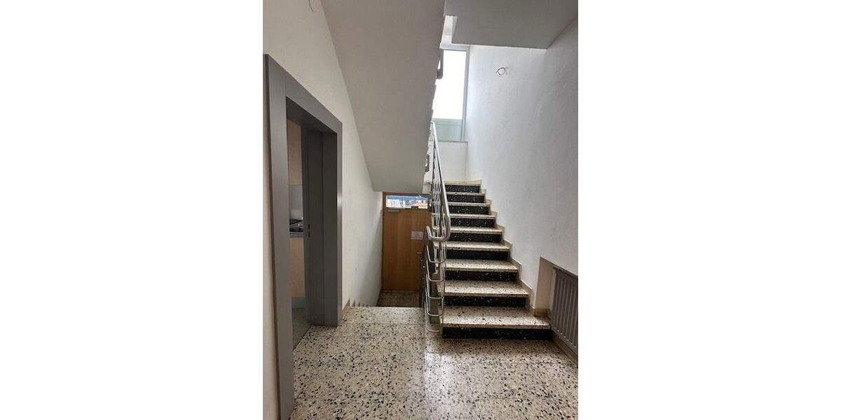 5 Zimmer mit ca. 213 8 zimmer