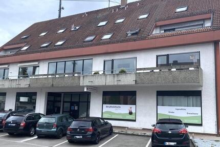 Laden- bzw. Bürofläche mit sehr großer Schaufensterfront zimmer