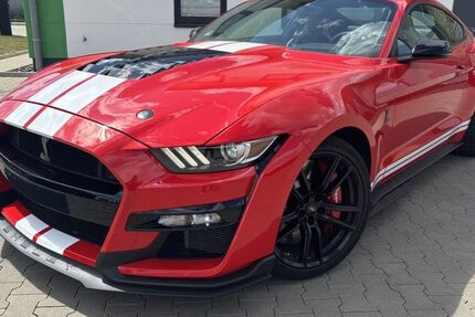 Ford Mustang 13.150 km 128.950 € Nersingen 89278