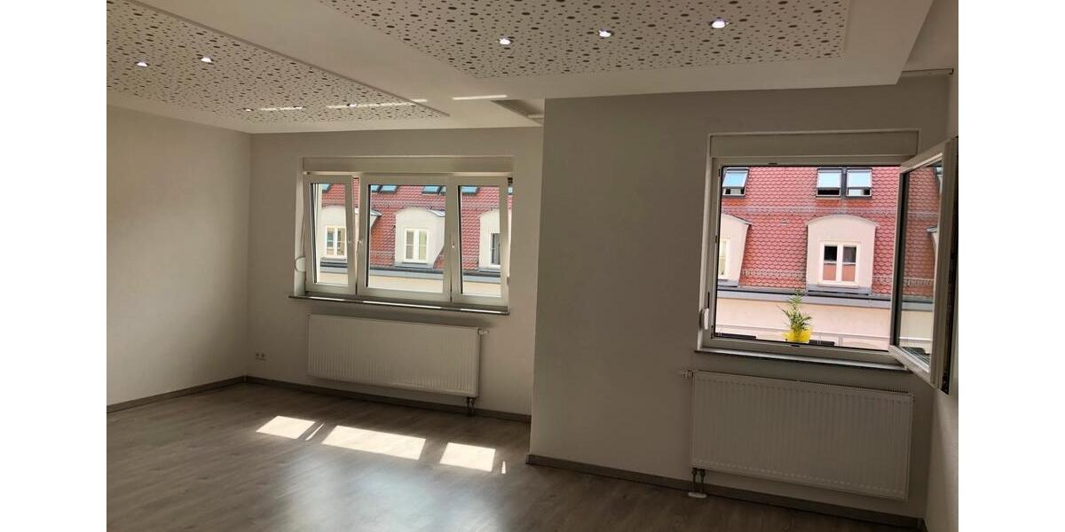 Etagenwohnung Neu-Ulm Ludwigsfeld - 3.5 Zimmer, 80 m&sup2;, 1.220&euro; | Angebot:26238607