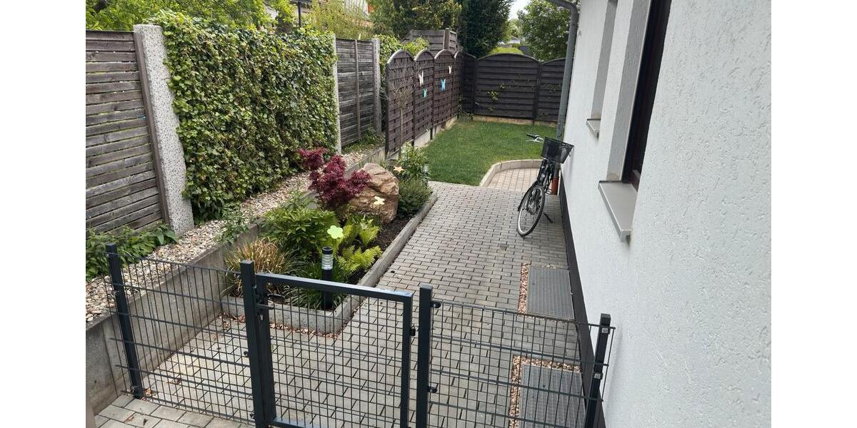 Dachgeschoßwohnung Dornstadt - 4 Zimmer, 87 m&sup2;, 450.000&euro; | Angebot:26552521