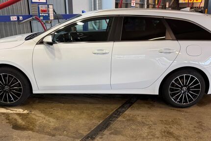 Kia ceed Sportswagon 96.220 km 19.900 &euro; Ulm 89077