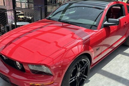Ford Mustang 66.833 km 24.890 &euro; Nersingen 89278