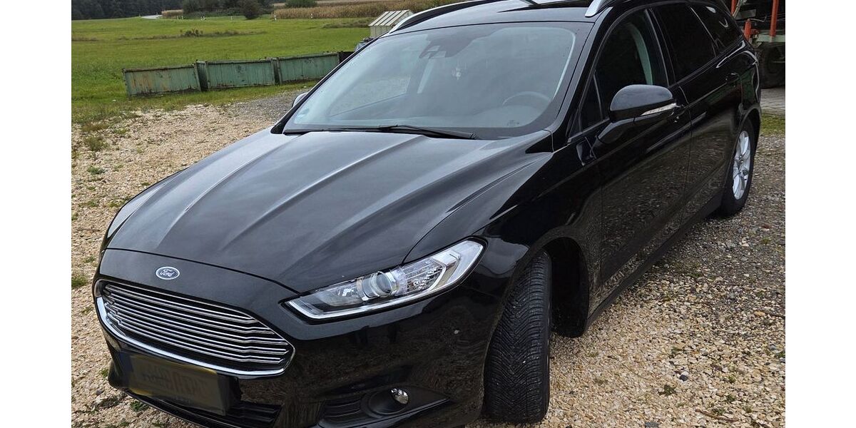Ford Mondeo 88.000 km 12.999 &euro; Roggenburg 89297
