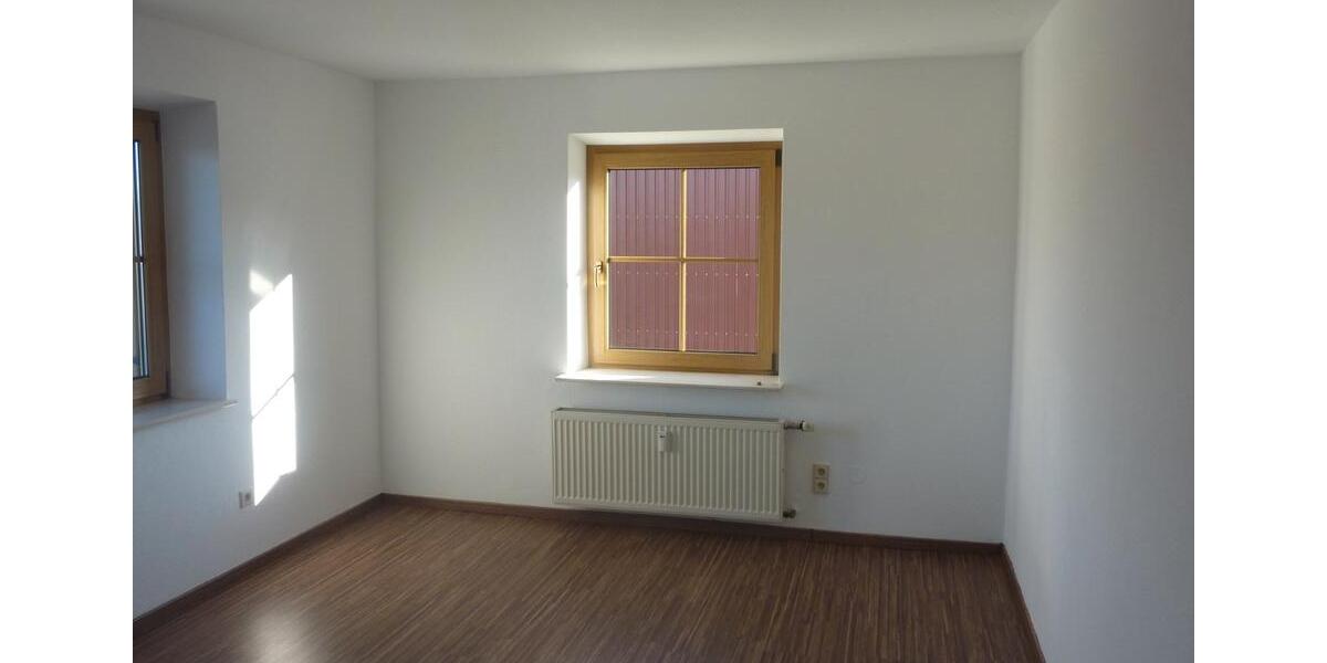 Erdgeschoßwohnung Unterroth - 5.5 Zimmer, 130 m&sup2;, 1.280&euro; | Angebot:26516710