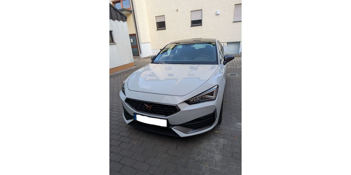 Cupra Leon 29.000 km 26.900 &euro; Senden 89250