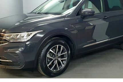 VW Tiguan 39.890 km 27.870 € Blaubeuren 89143