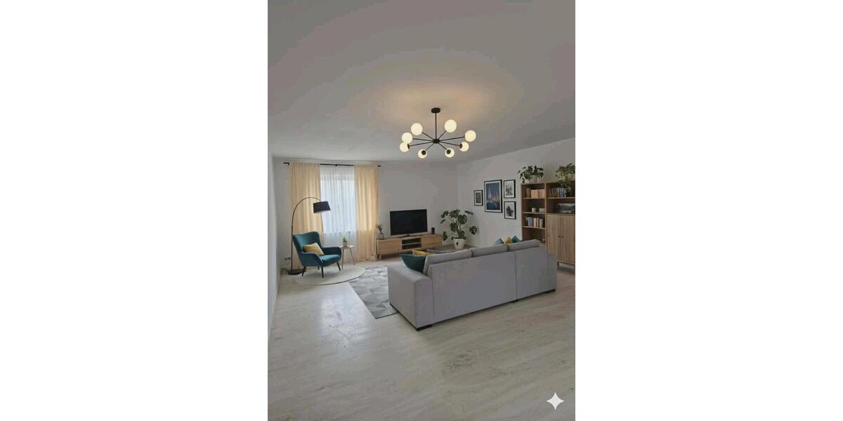 Hochparterre Ulm Donautal - 4.5 Zimmer, 136 m&sup2;, 1.500&euro; | Angebot:26670370