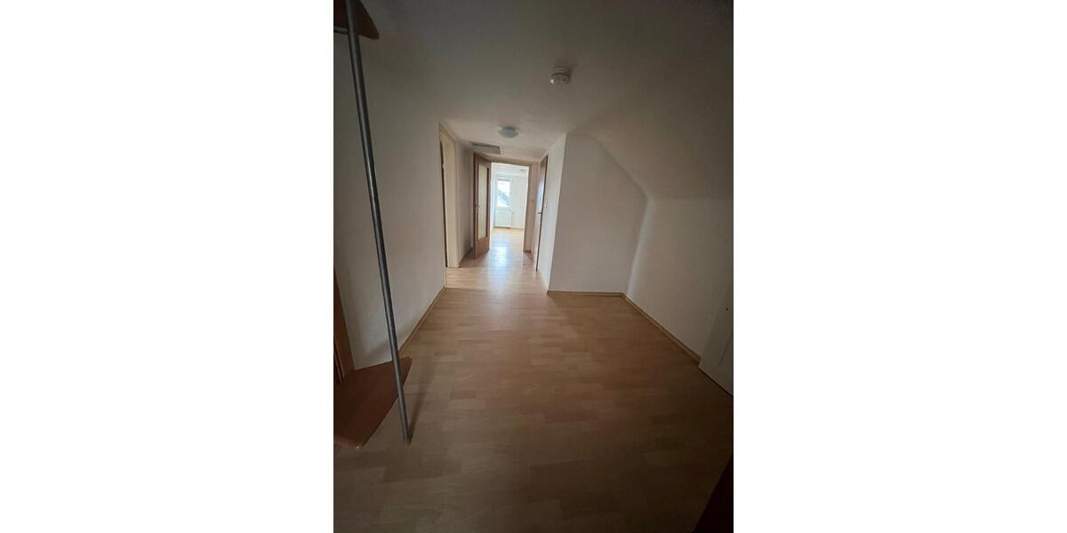 Dachgeschoßwohnung Elchingen Oberelchingen - 3 Zimmer, 60 m&sup2;, 950&euro; | Angebot:26327209
