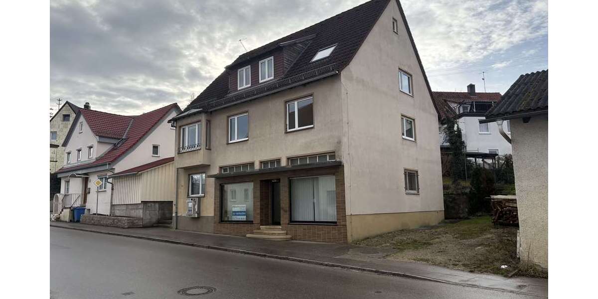 Haus zum Kaufen in Langenau 320.000 € 166 m² 10 zimmer