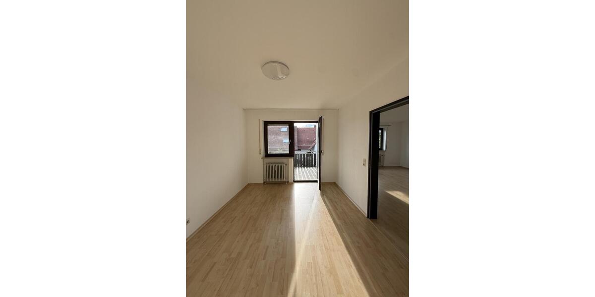 Etagenwohnung Günzburg - 3 Zimmer, 107 m&sup2;, 1.100&euro; | Angebot:26477255