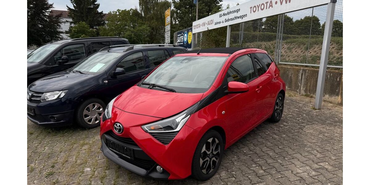 Toyota Aygo (X) 51.025 km 12.490 &euro; Ehingen 89584