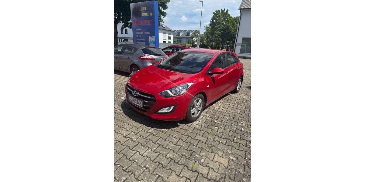 Hyundai i30 69.500 km 8.490 &euro; Leipheim 89340