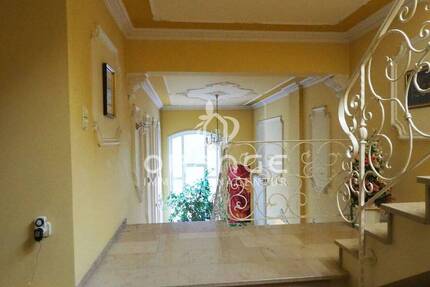 *** Hochwertiges Einfamilienhaus mit Büro und Lagerflächen in zentraler Lage von Blaubeuren *** 7 zimmer