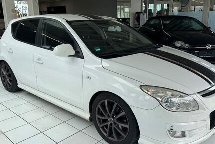 Hyundai i30 246.000 km 3.490 € Berghülen 89180
