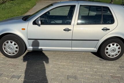 VW Golf 230.000 km 1.200 € Ehingen 89584