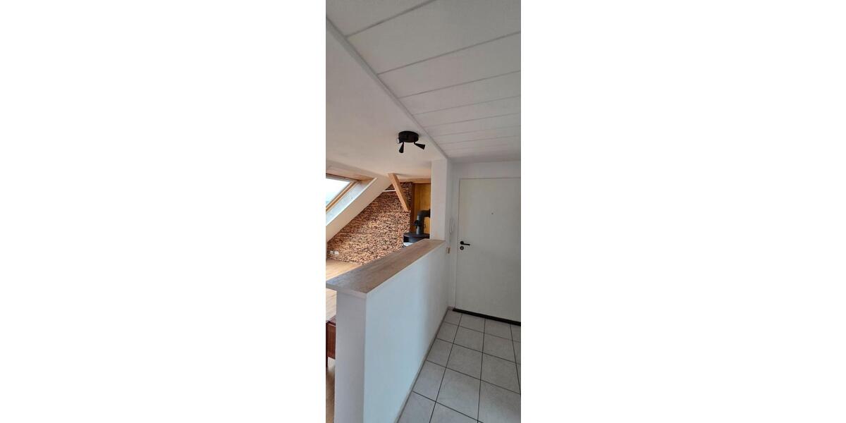 Dachgeschoßwohnung Laichingen - 3.5 Zimmer, 81 m&sup2;, 1.300&euro; | Angebot:26262611