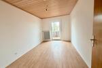 Etagenwohnung Neu-Ulm Burlafingen - 3 Zimmer, 105 m&sup2;, 1.135&euro; | Angebot:26596693