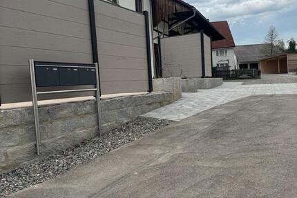 Renovierte 132 m² Wohnung mit Garten und Garage 5 zimmer