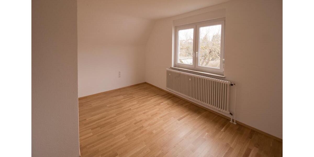 Etagenwohnung Langenau - 5 Zimmer, 135 m&sup2;, 2.000&euro; | Angebot:26297558