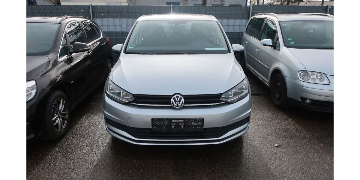VW Touran 233.547 km 6.900 &euro; Laupheim 88471